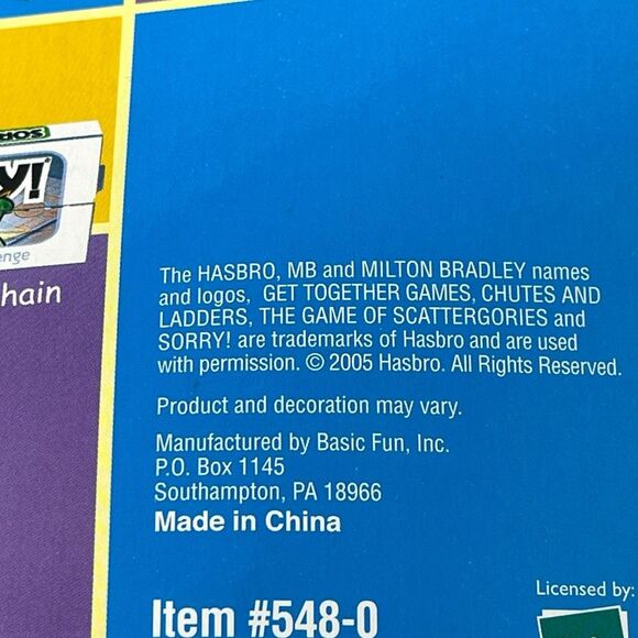 Chutes & Ladders Game Keychain Key Miniature Board 2005 Hasbro Basic Fun New - Picture 3 of 3